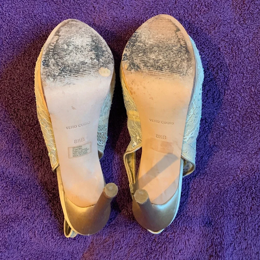 BCBG MAXZARIA Tan Embellished Lace Platform High Slingback Sandals sz 8.5 B